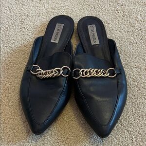 Steve Madden Black Pointed Leather Chain-Detail Mules